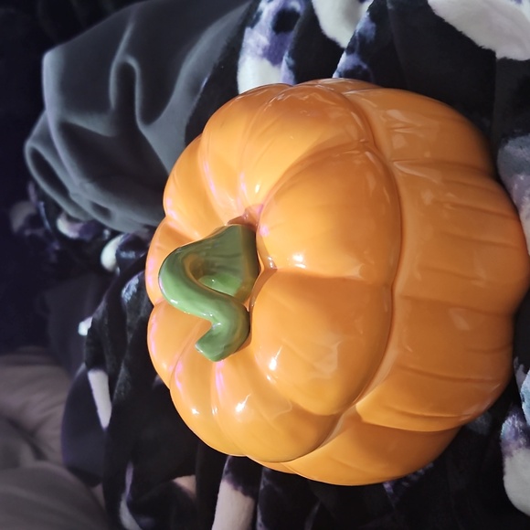 Ceramic Pumpkin Container - Picture 6 of 7
